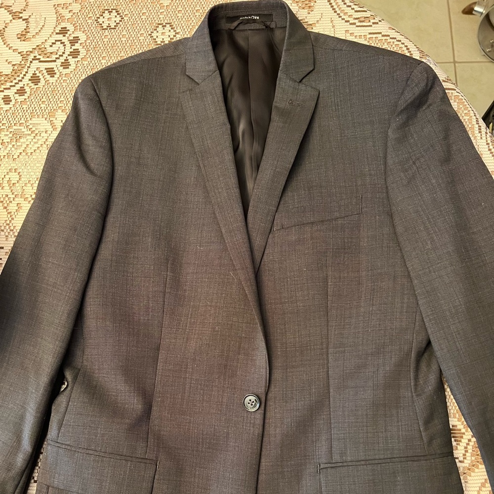 BAR III Slim fit men’s blazer, purchased from Macy’s, size is 40L